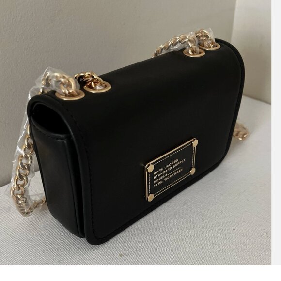 New Marc Jacobs Mini Flap Crossbody bag Smooth Leather Black with Gold Chain - Picture 4 of 5
